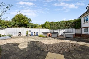 Photo 17- click for photo gallery